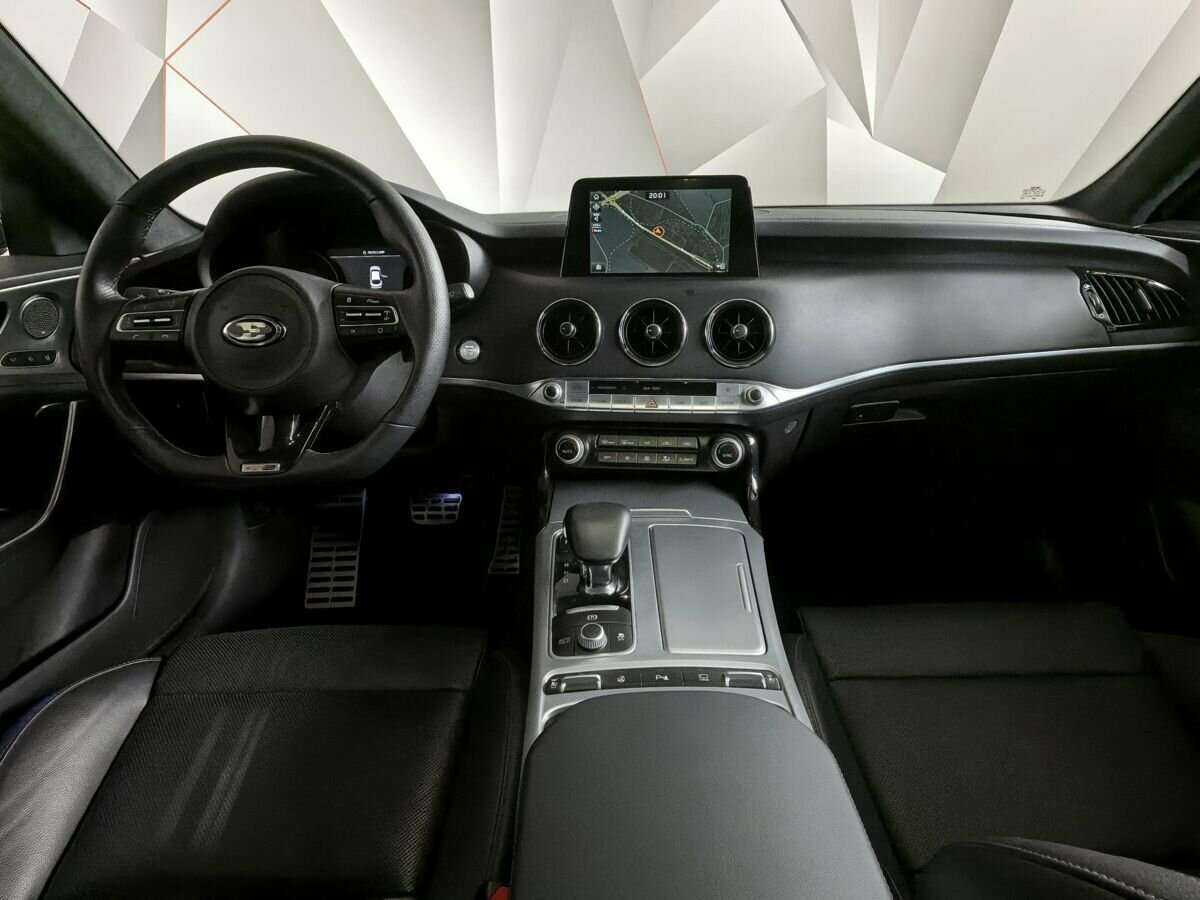 Kia Stinger с пробегом — 2019 год. Фото: #9