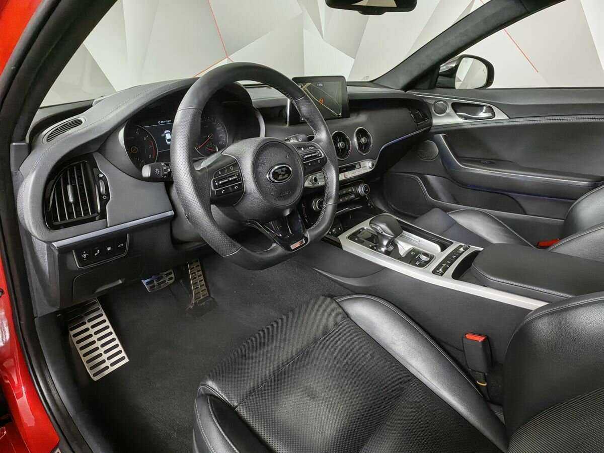 Kia Stinger с пробегом — 2019 год. Фото: #13