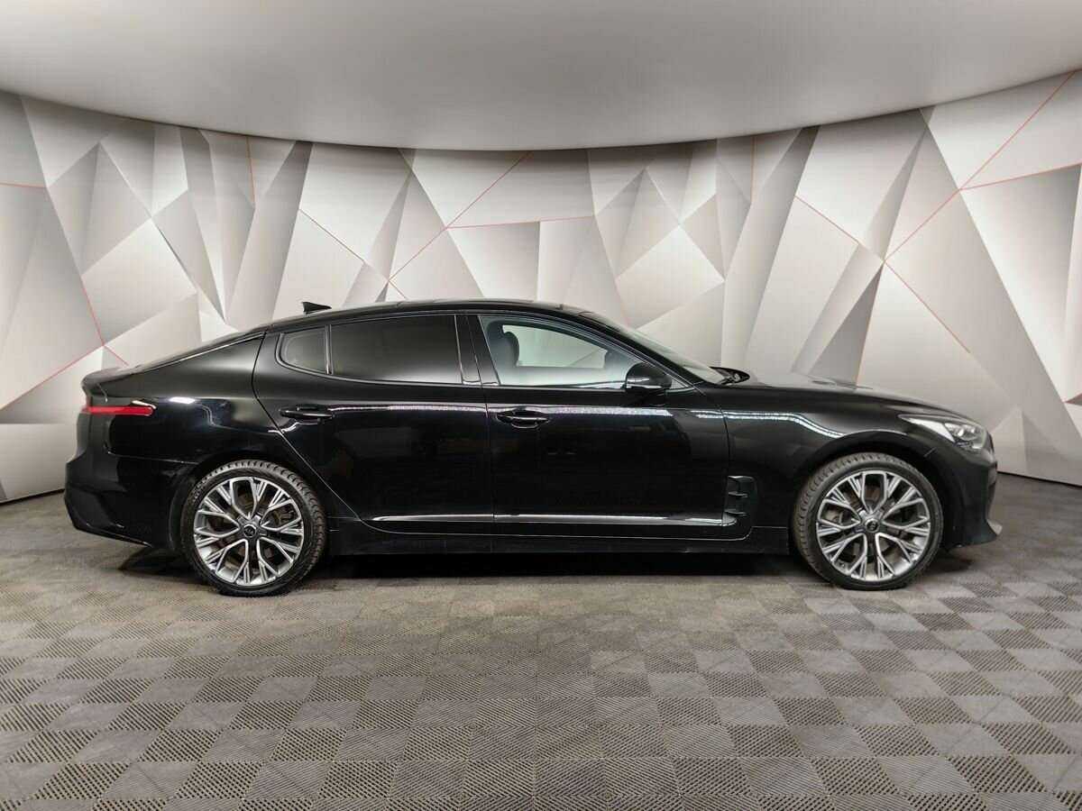 Kia Stinger с пробегом — 2019 год. Фото: #5