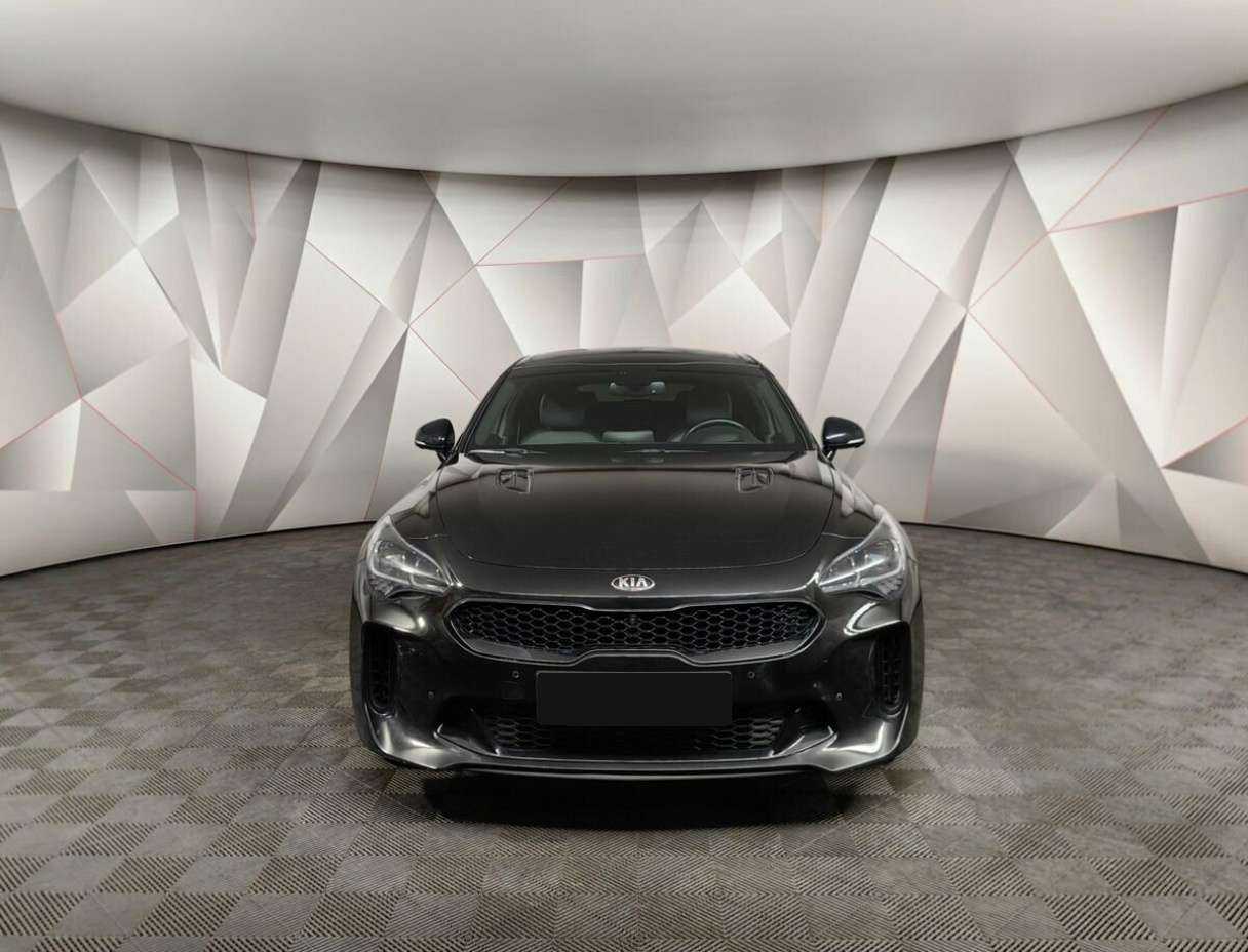 Kia Stinger с пробегом — 2019 год. Фото: #6