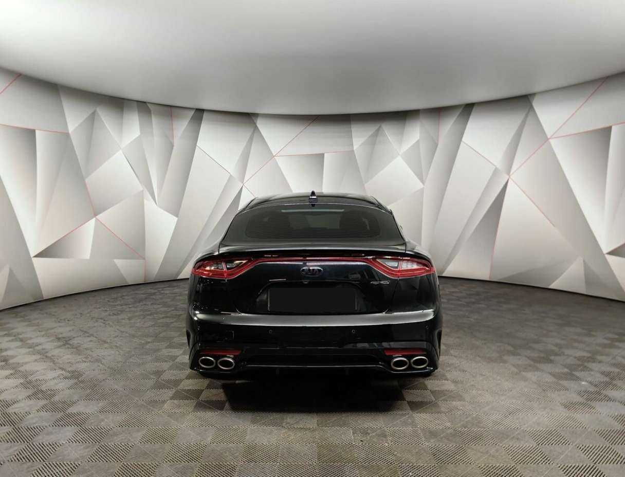 Kia Stinger с пробегом — 2019 год. Фото: #7