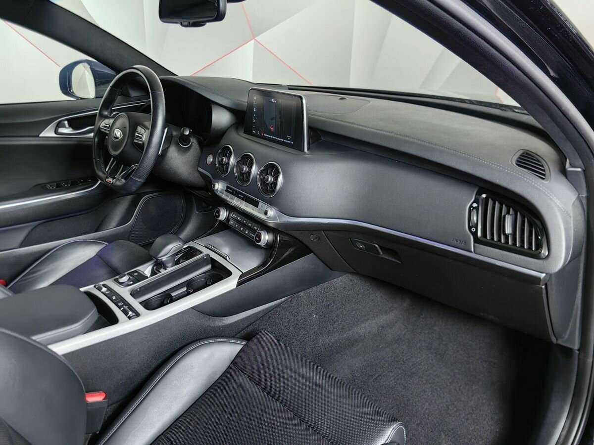 Kia Stinger с пробегом — 2019 год. Фото: #8