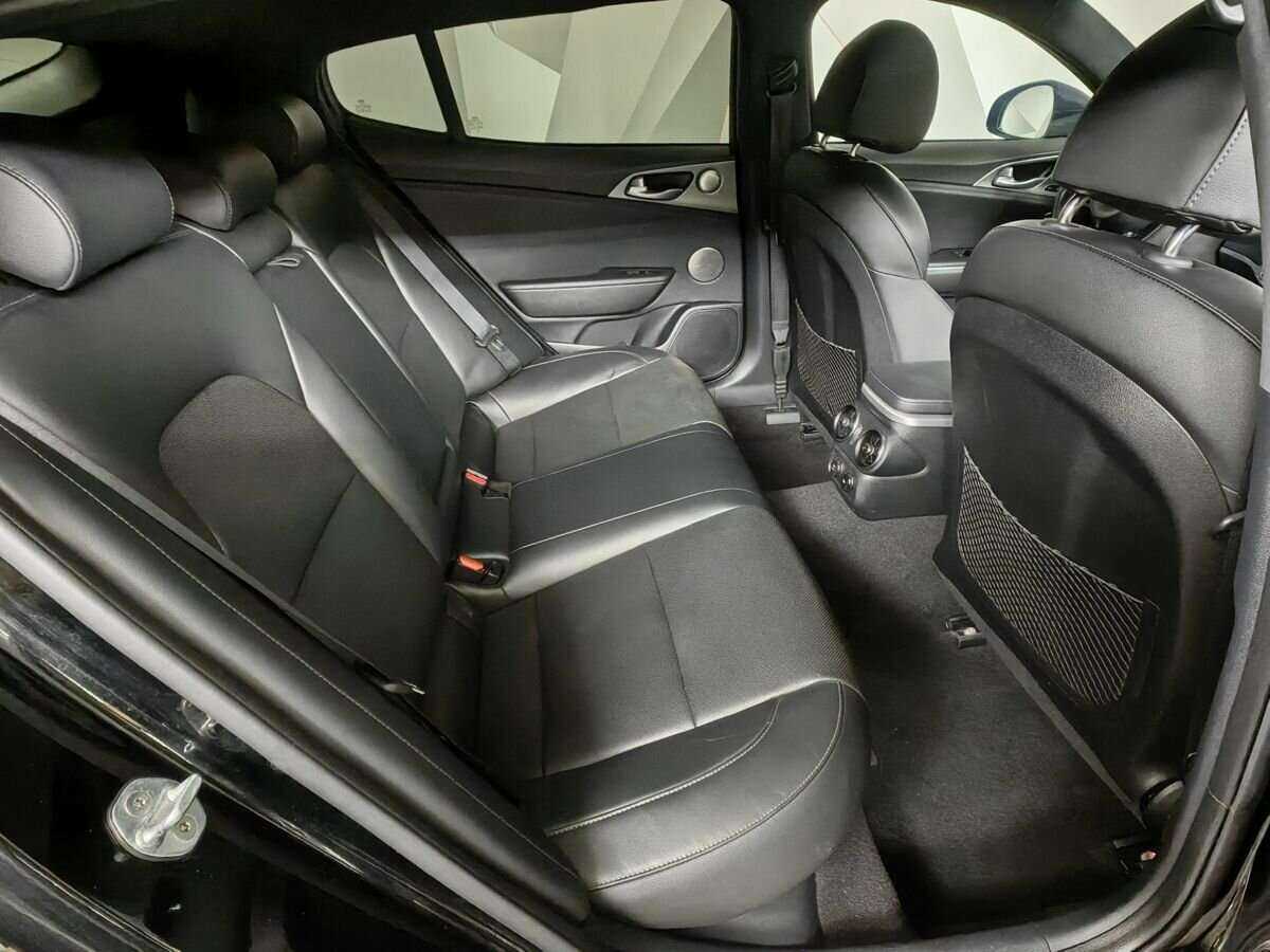 Kia Stinger с пробегом — 2019 год. Фото: #11