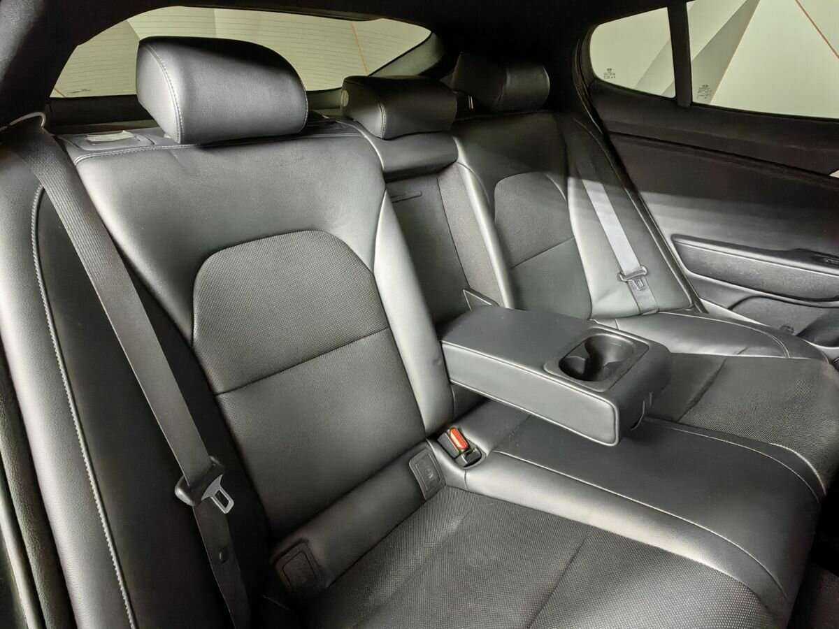 Kia Stinger с пробегом — 2019 год. Фото: #12