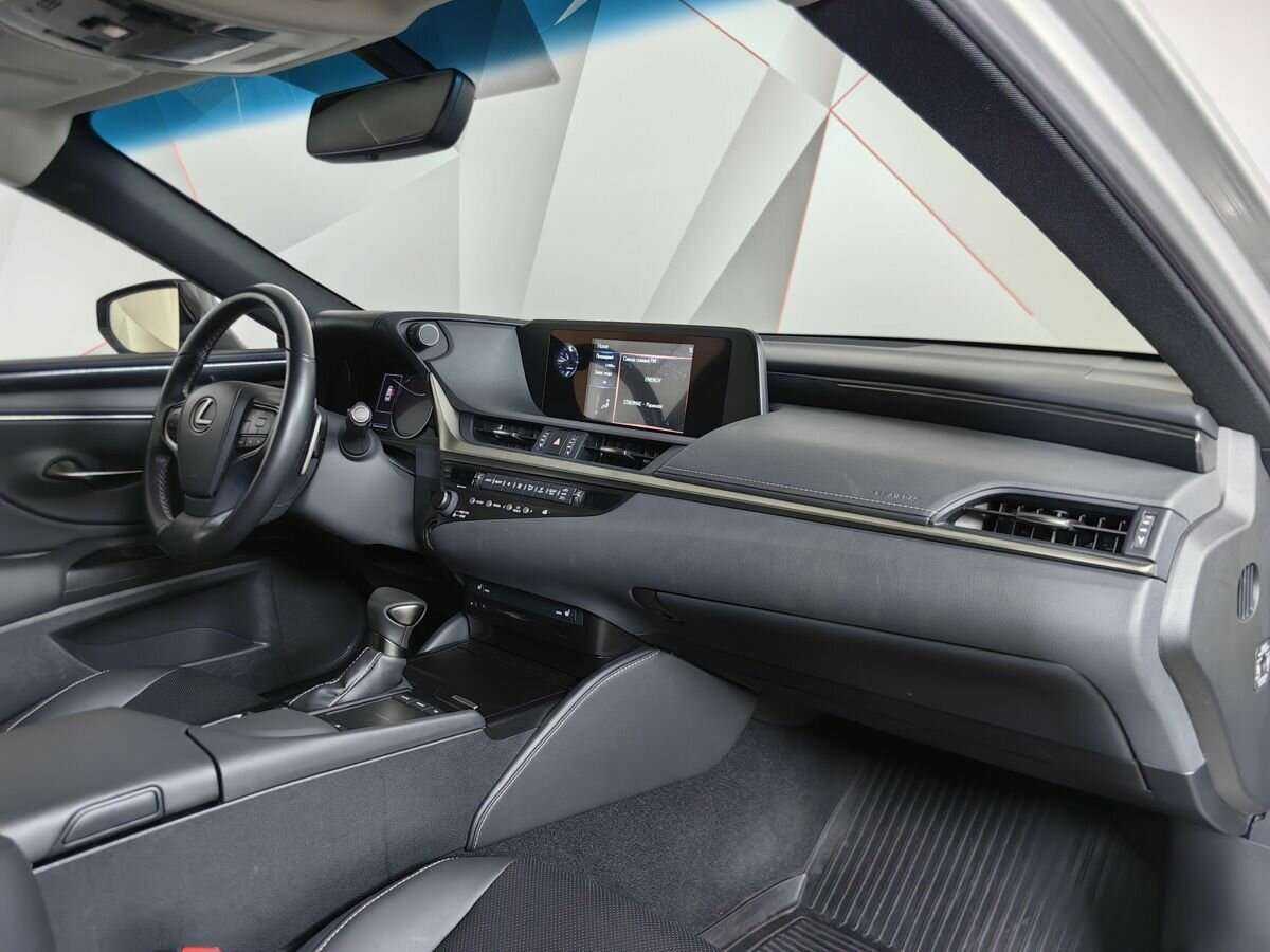 Lexus ES с пробегом — 2020 год. Фото: #8