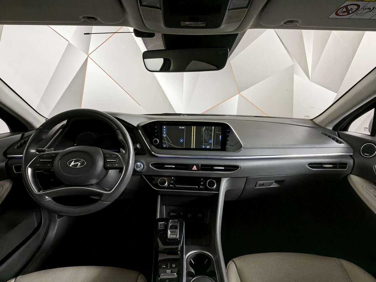 Hyundai Sonata с пробегом — 2020 год. Фото: #10