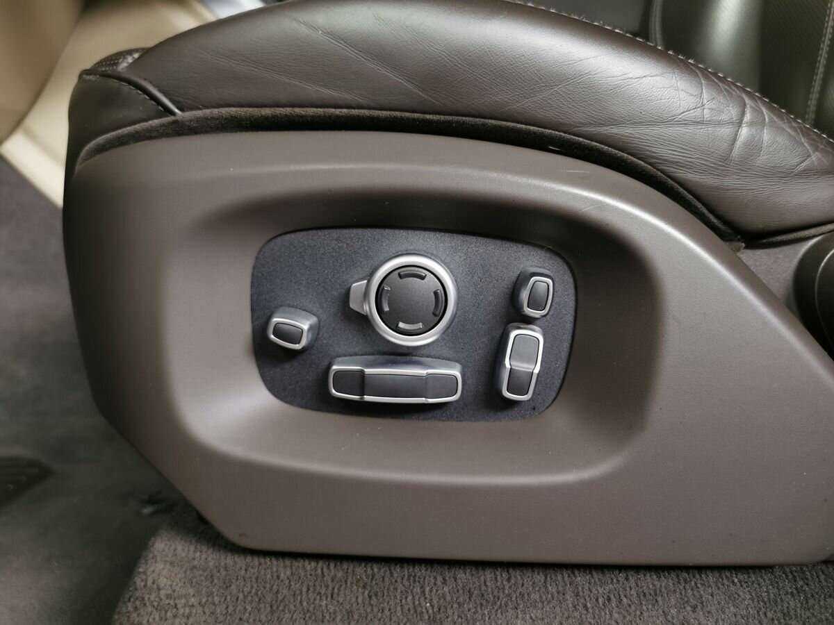 Land Rover Range Rover Sport с пробегом — 2017 год. Фото: #17