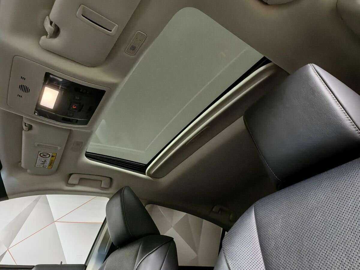 Lexus ES с пробегом — 2019 год. Фото: #17