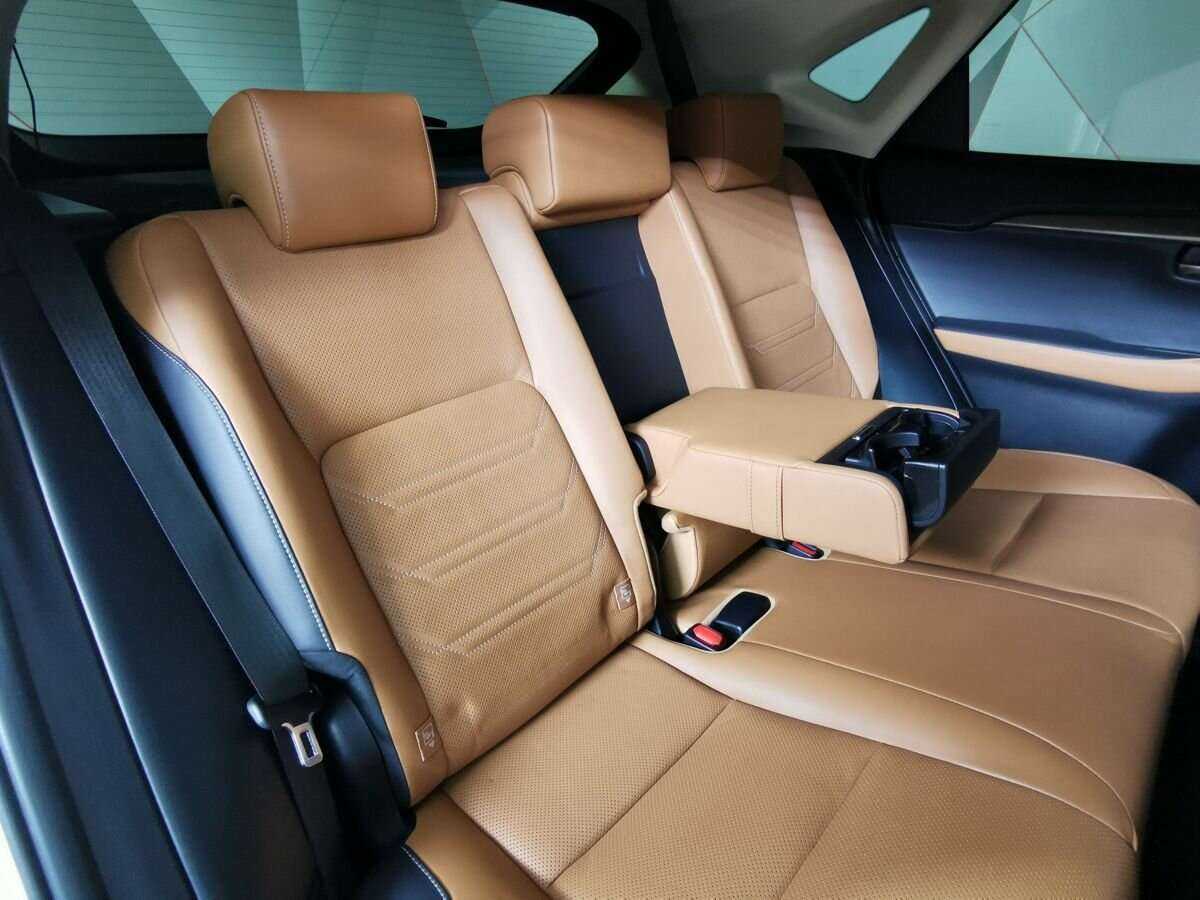 Lexus NX с пробегом — 2019 год. Фото: #12