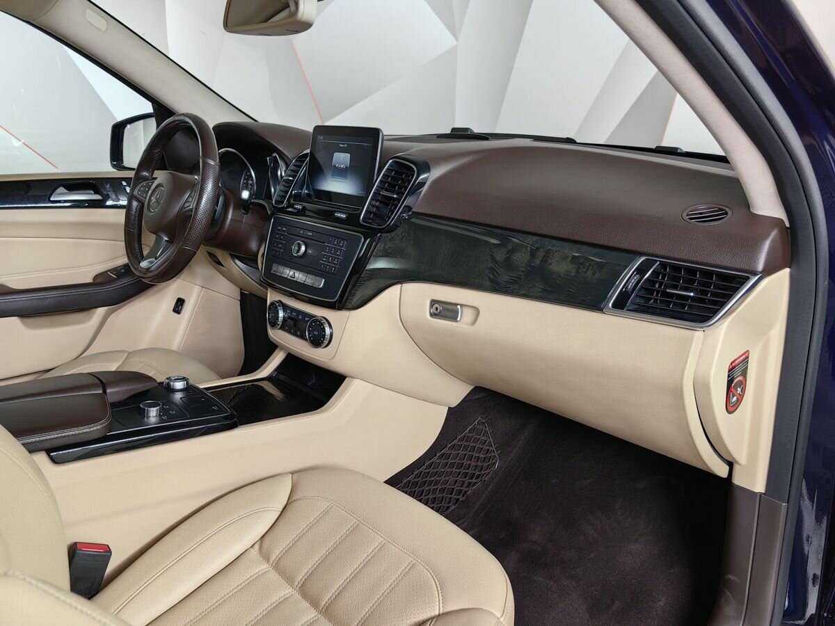 Mercedes-Benz GLE с пробегом — 2018 год. Фото: #8