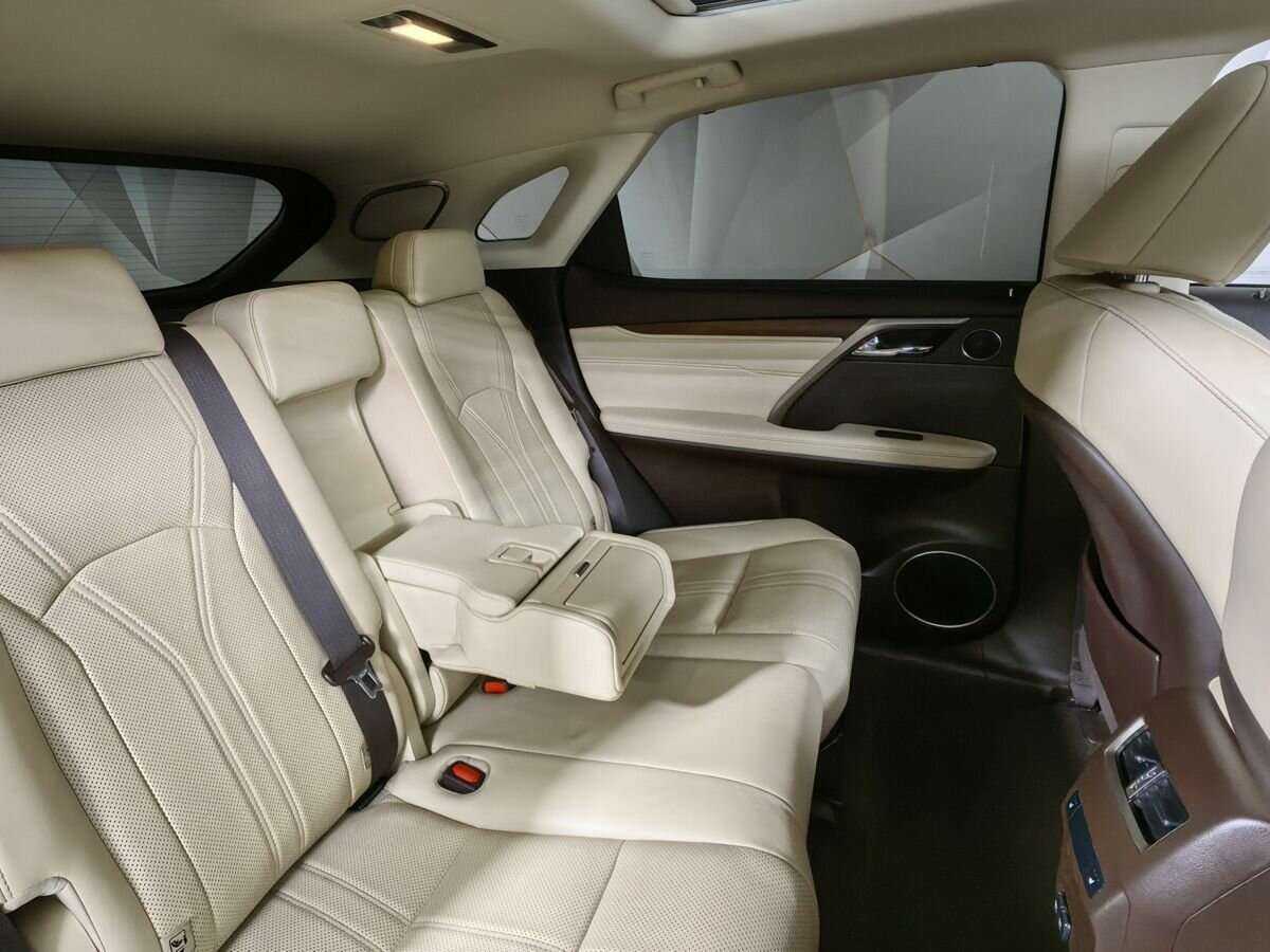 Lexus RX с пробегом — 2020 год. Фото: #12