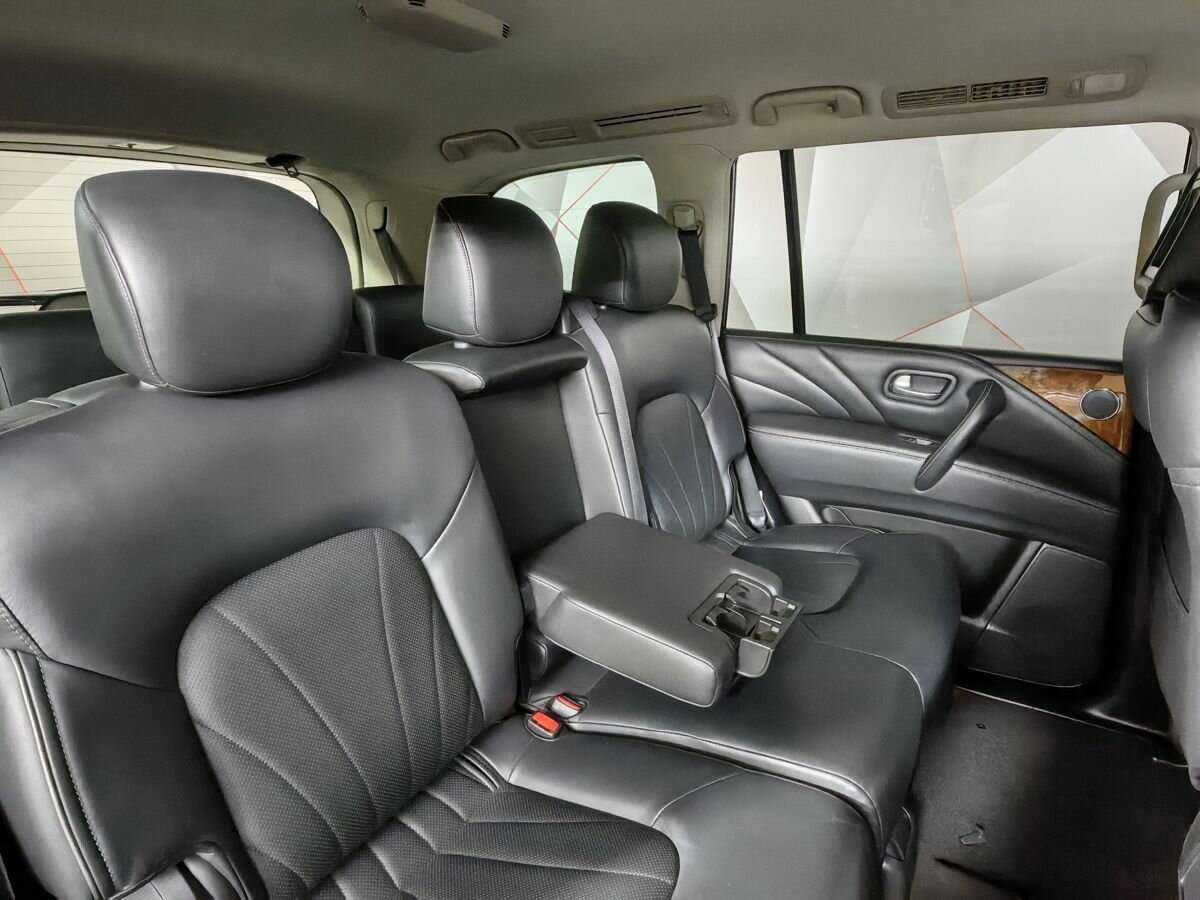 Infiniti QX80 с пробегом — 2017 год. Фото: #12