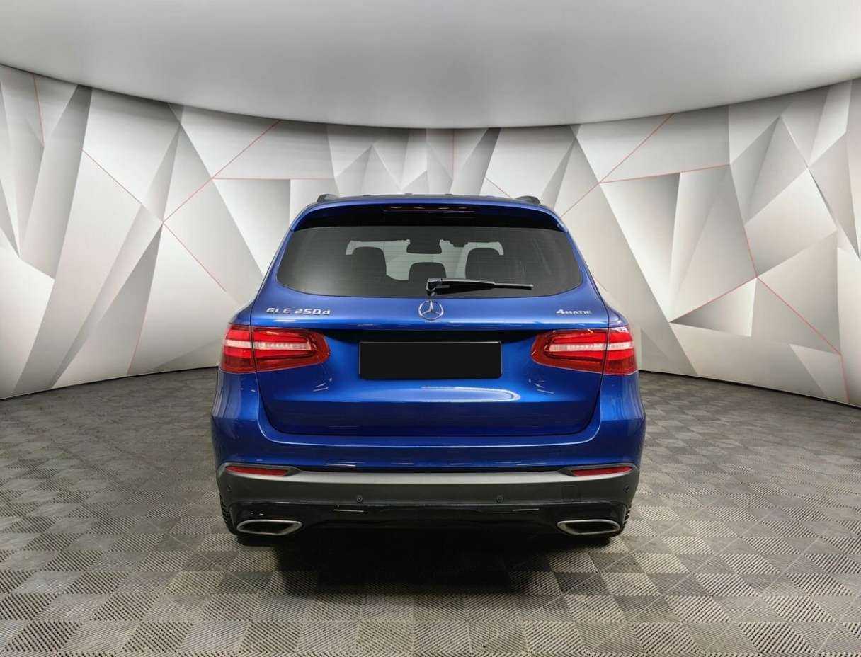 Mercedes-Benz GLC с пробегом — 2017 год. Фото: #7