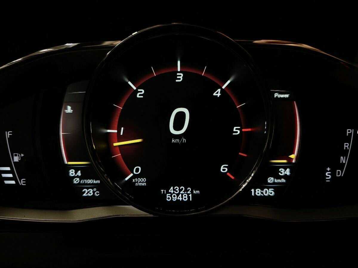 Volvo XC60 с пробегом — 2016 год. Фото: #17