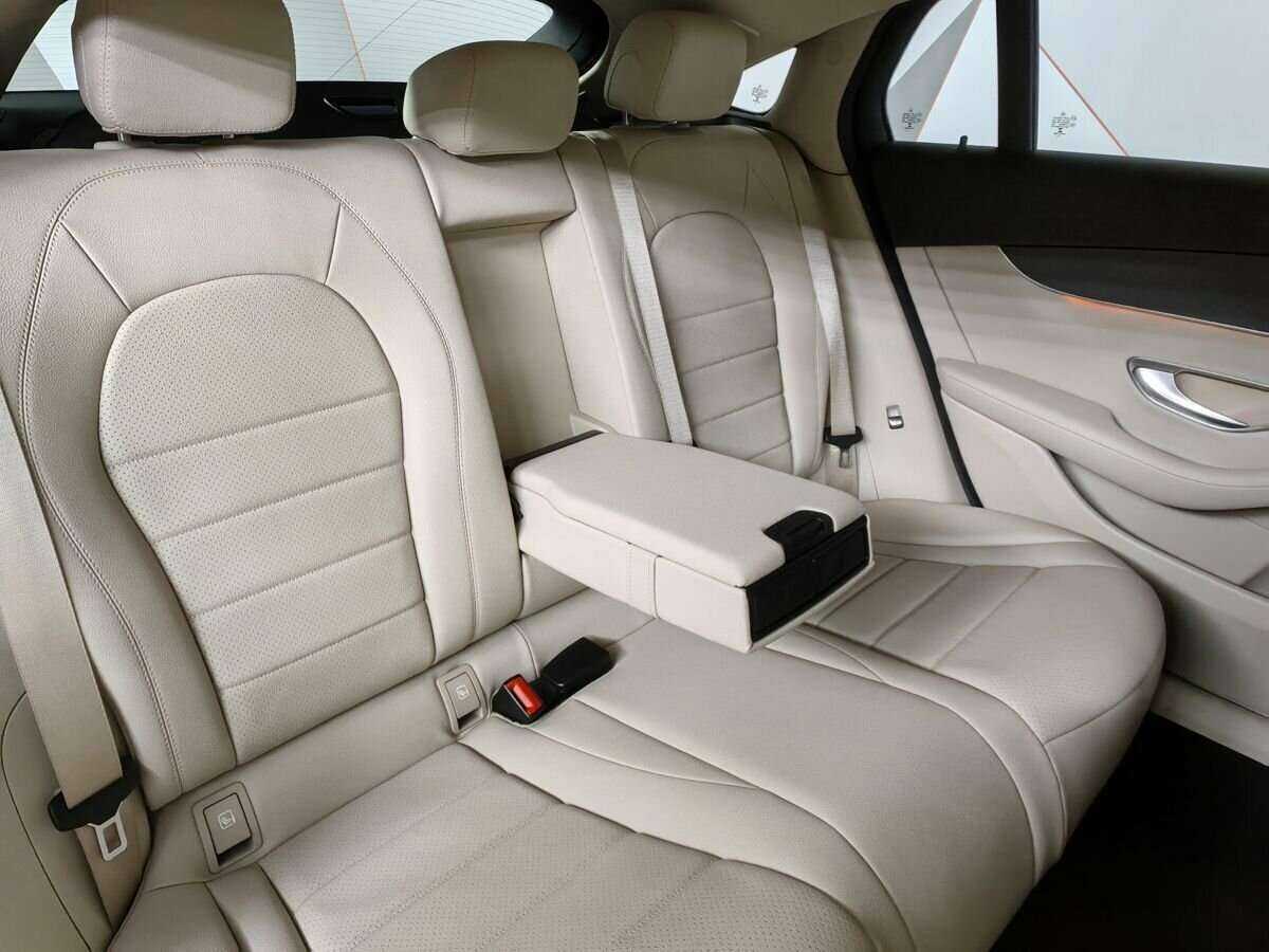 Mercedes-Benz GLC Coupe с пробегом — 2018 год. Фото: #11