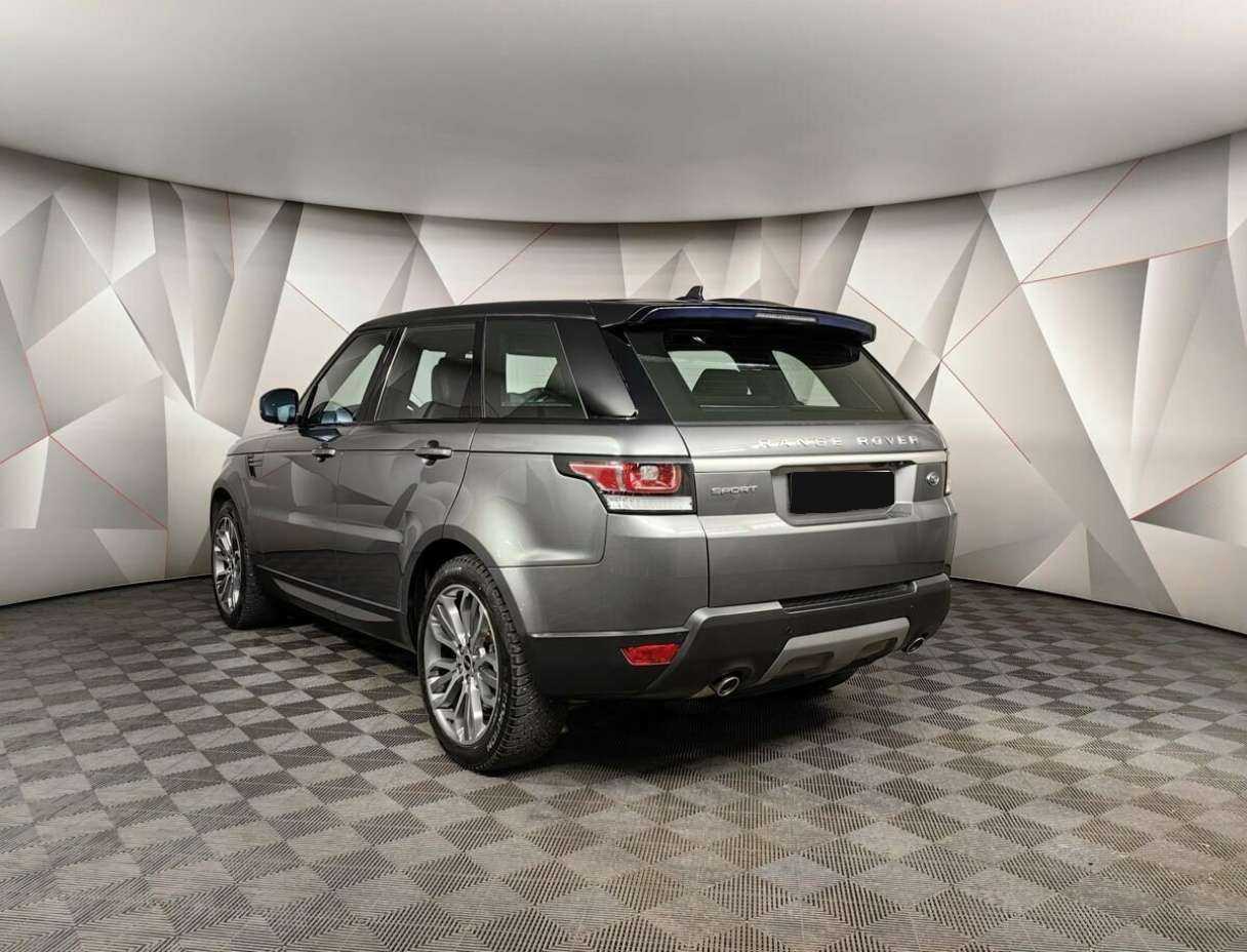 Land Rover Range Rover Sport с пробегом — 2016 год. Фото: #3