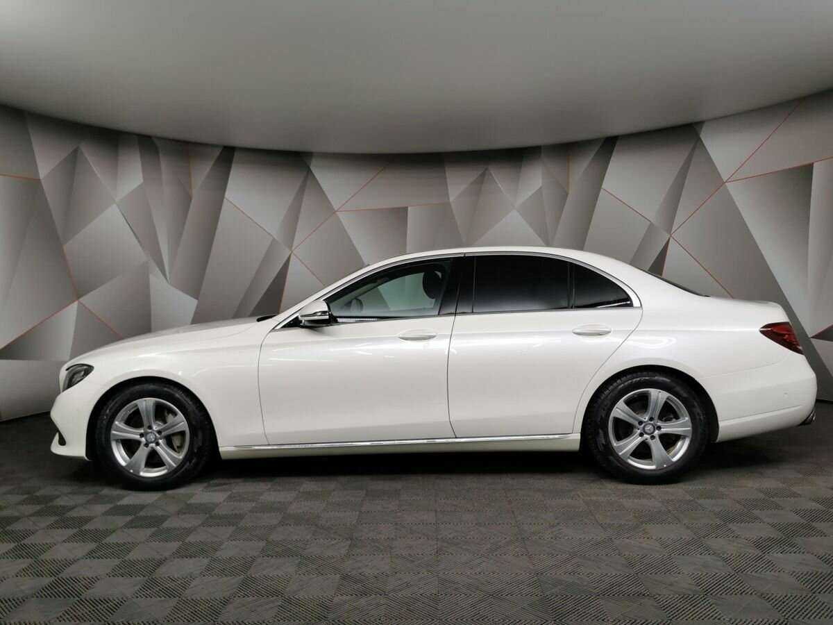 Mercedes-Benz E-Класс с пробегом — 2017 год. Фото: #4