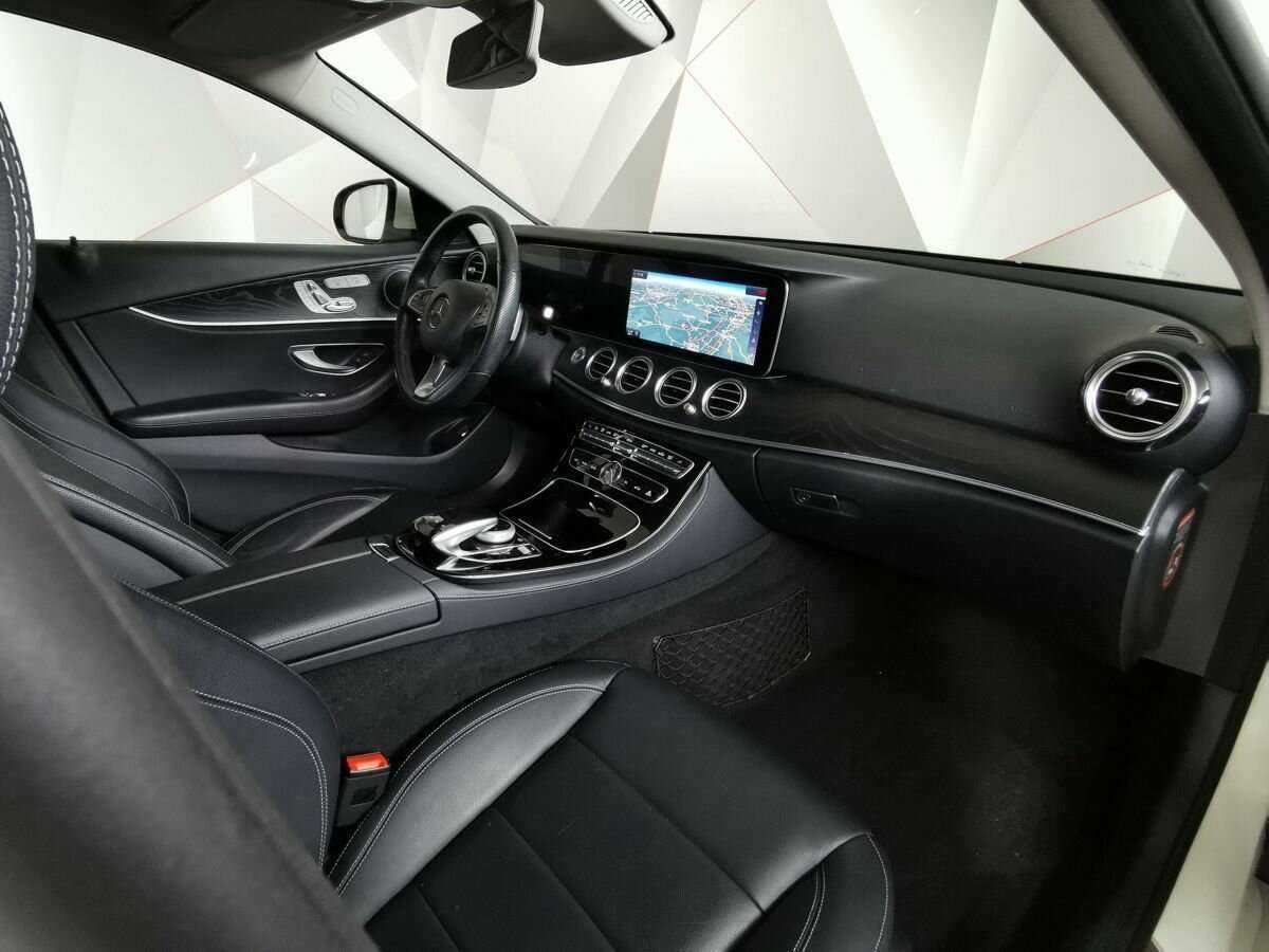 Mercedes-Benz E-Класс с пробегом — 2017 год. Фото: #8
