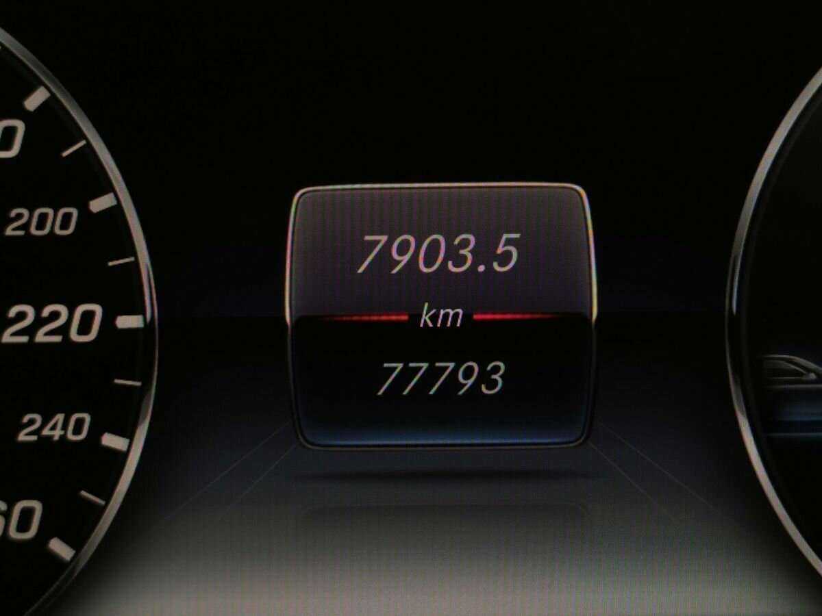 Mercedes-Benz E-Класс с пробегом — 2017 год. Фото: #16