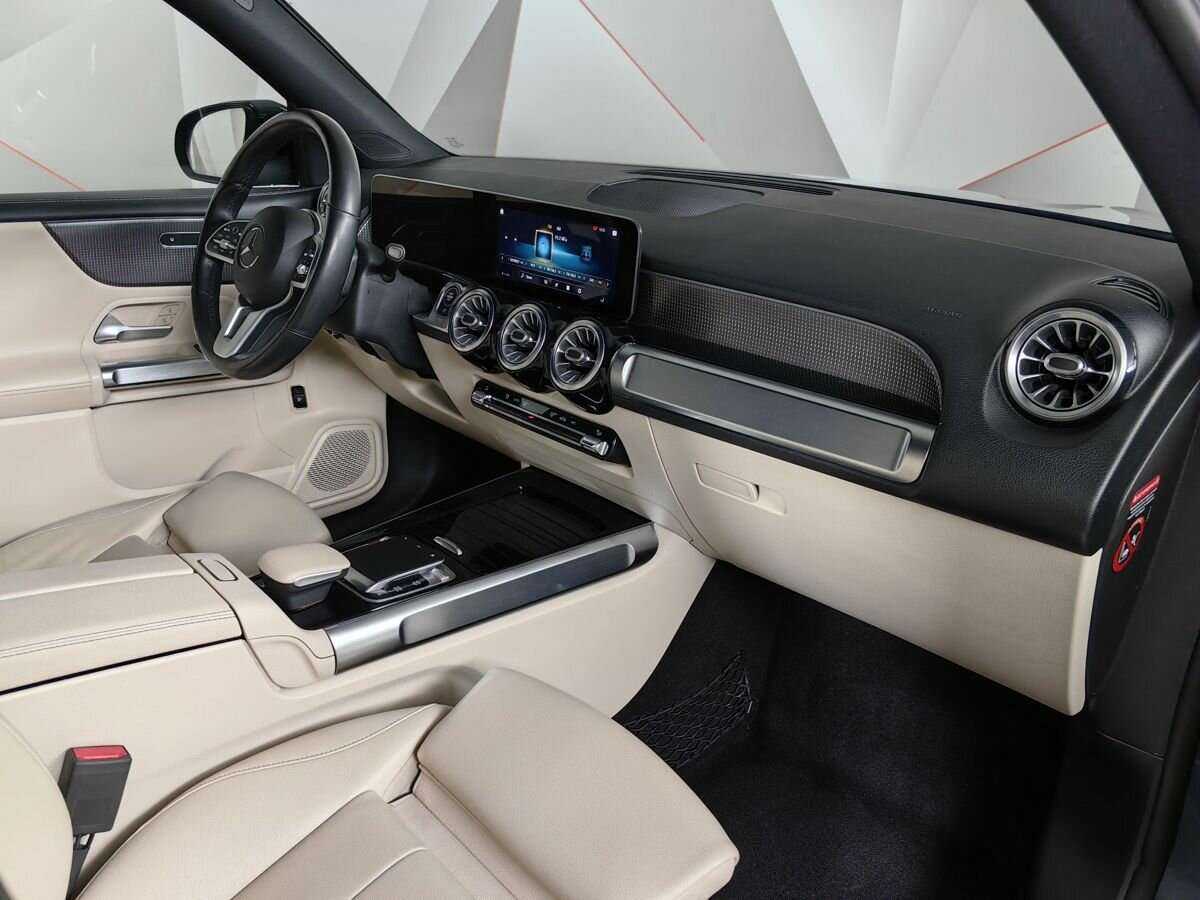 Mercedes-Benz GLB с пробегом — 2020 год. Фото: #8