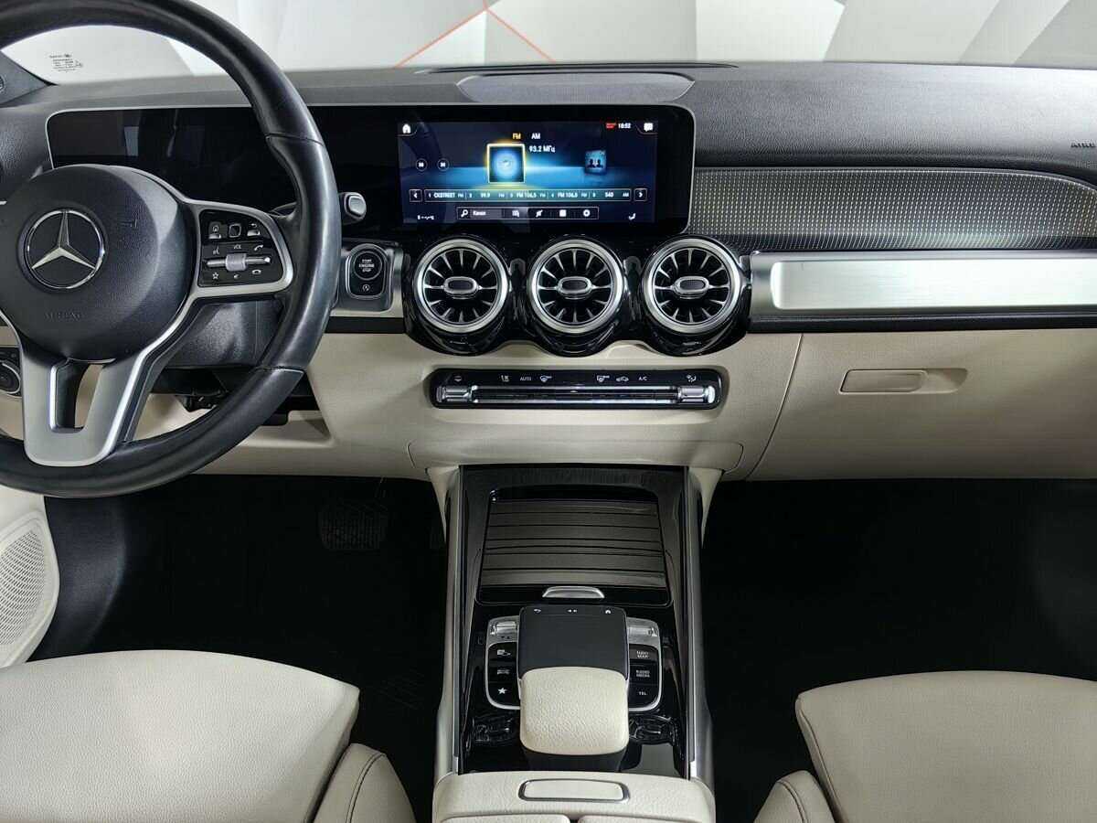 Mercedes-Benz GLB с пробегом — 2020 год. Фото: #10