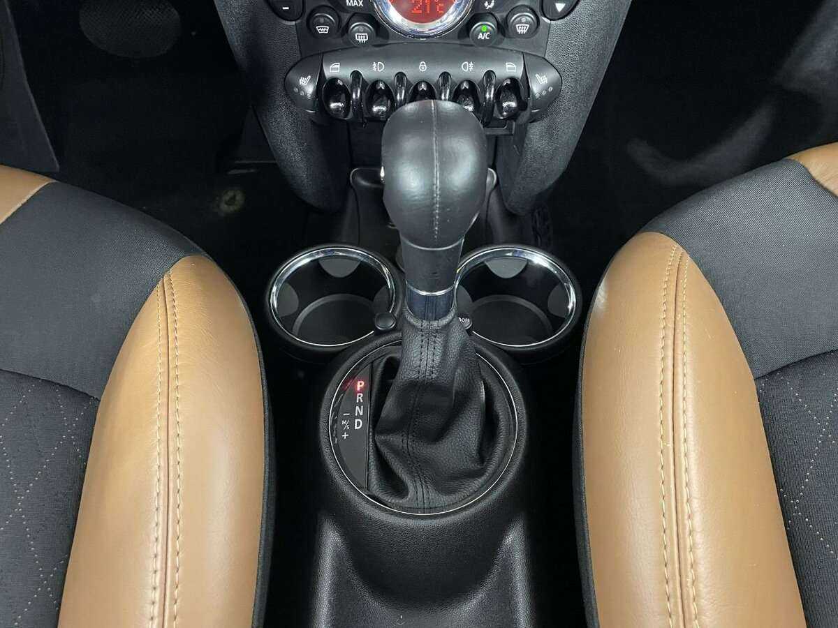 Mini Hatch с пробегом — 2012 год. Фото: #12