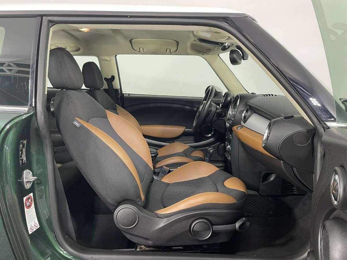 Mini Hatch с пробегом — 2012 год. Фото: #13