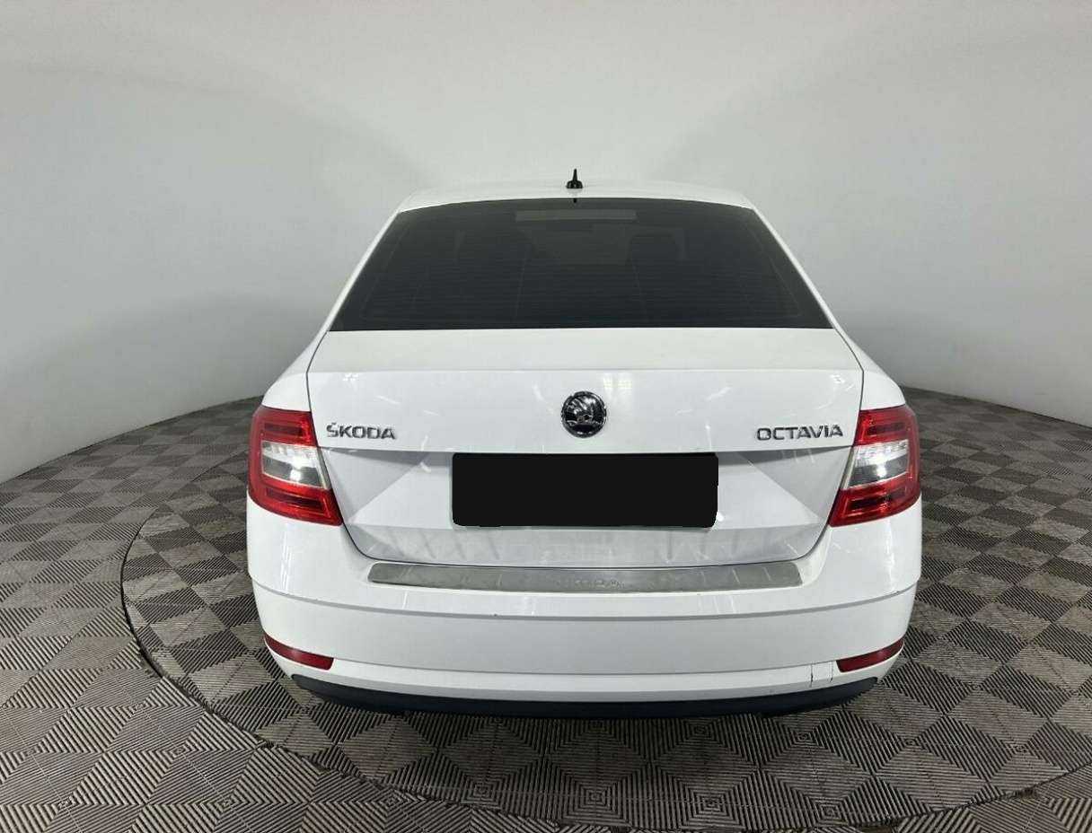 Skoda Octavia с пробегом — 2018 год. Фото: #2