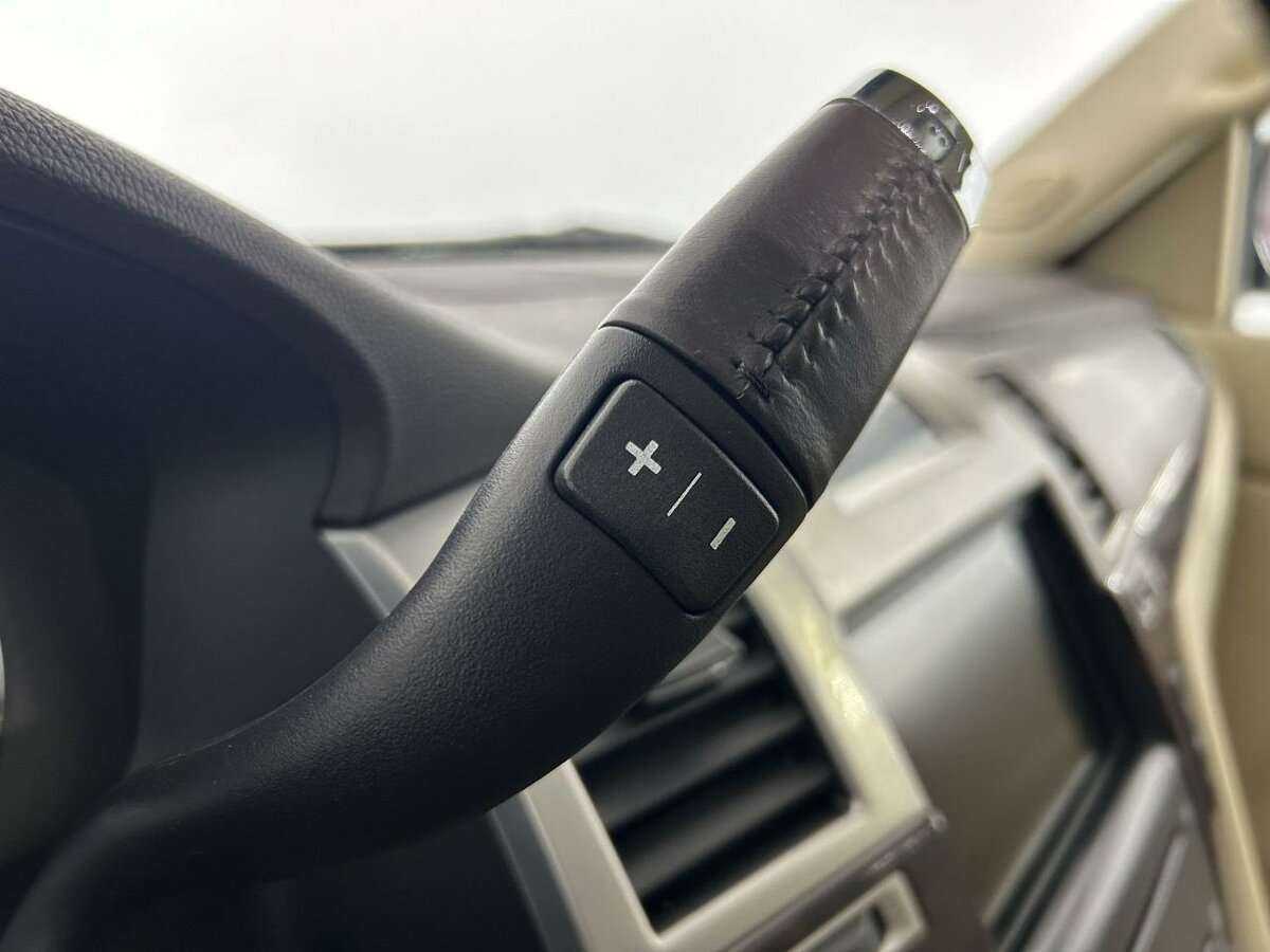 Cadillac Escalade с пробегом — 2008 год. Фото: #12