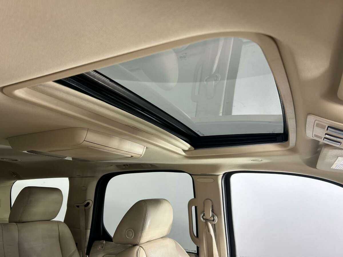 Cadillac Escalade с пробегом — 2008 год. Фото: #14