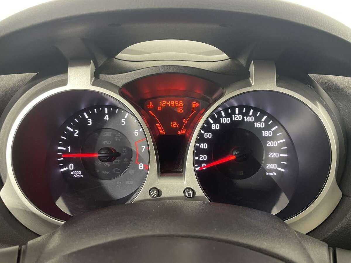 Nissan Juke с пробегом — 2011 год. Фото: #10