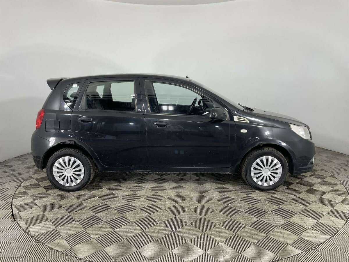 Chevrolet Aveo с пробегом — 2009 год. Фото: #2