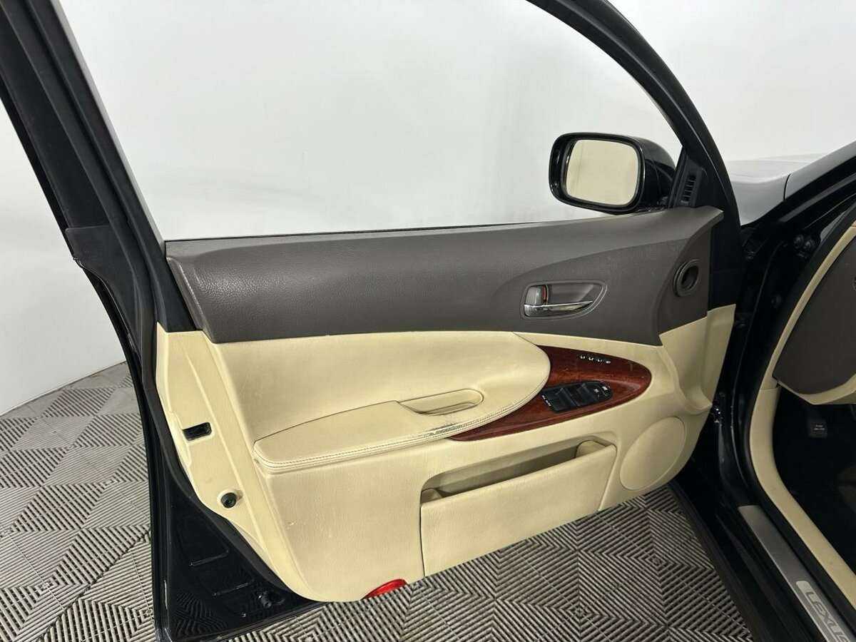 Lexus GS с пробегом — 2005 год. Фото: #7