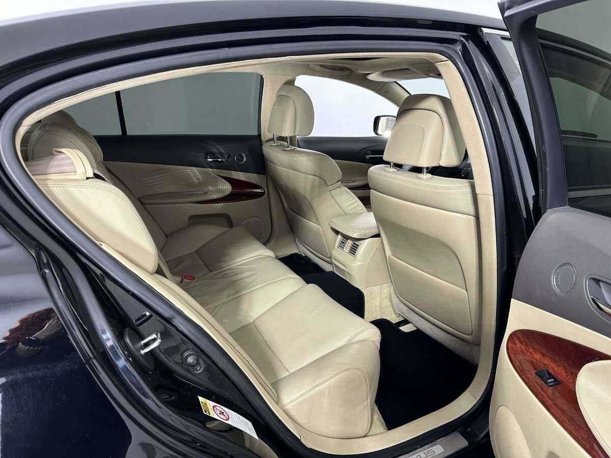 Lexus GS с пробегом — 2005 год. Фото: #16