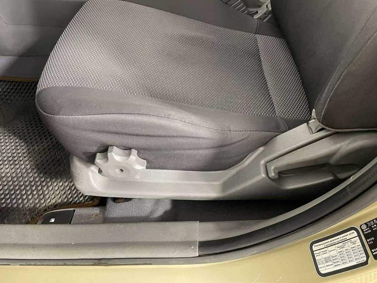 Kia Rio с пробегом — 2010 год. Фото: #9