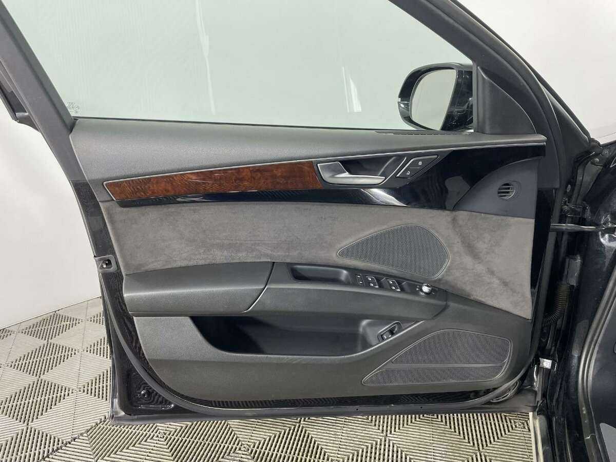 Audi A8 с пробегом — 2011 год. Фото: #7