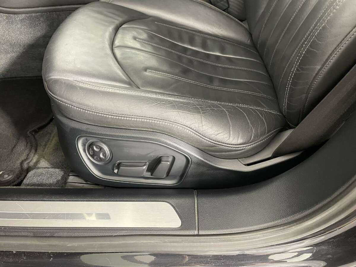 Audi A8 с пробегом — 2011 год. Фото: #9