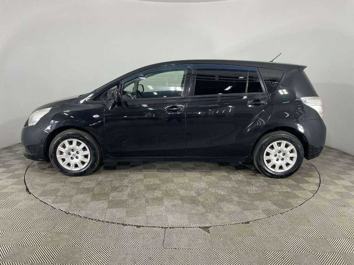 Toyota Verso с пробегом — 2011 год. Фото: #4