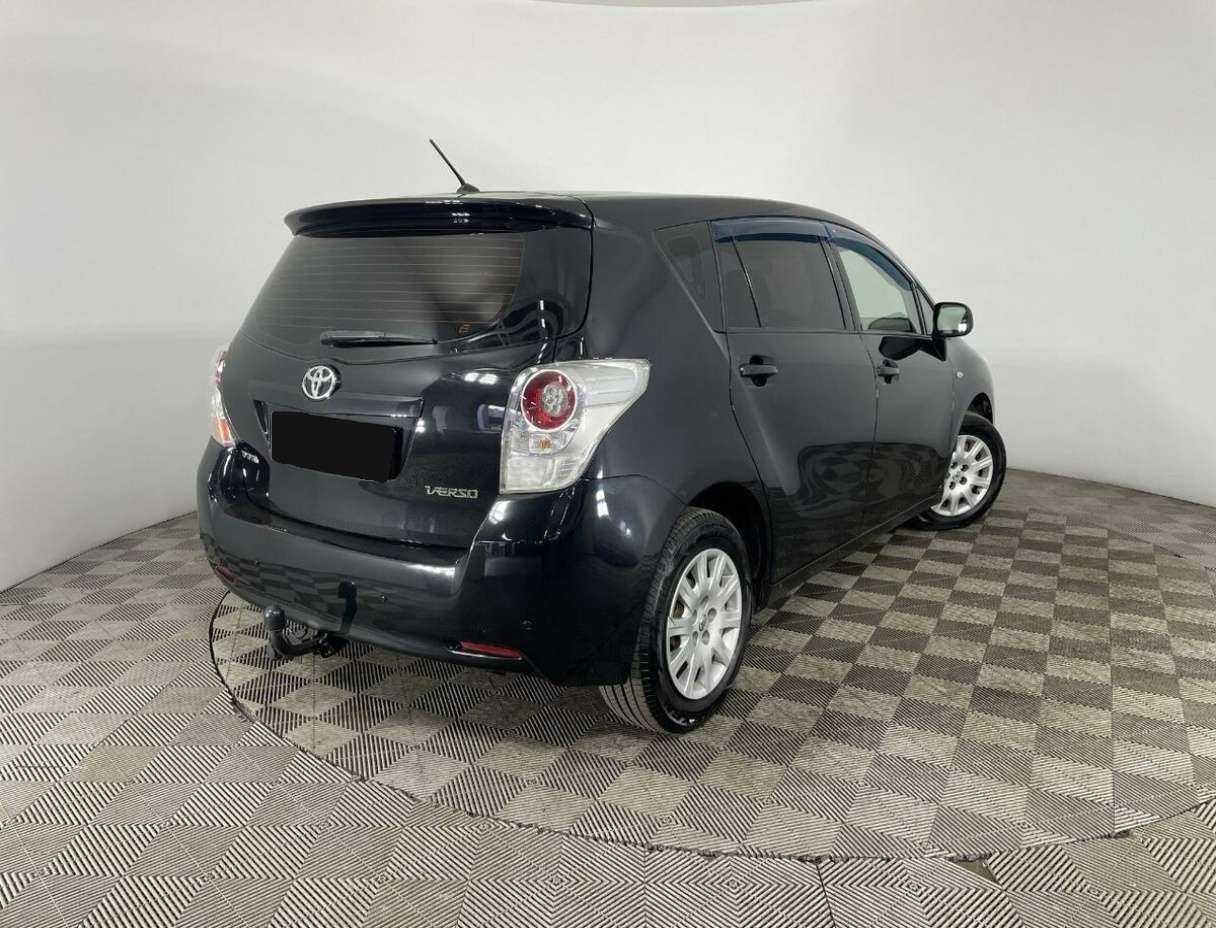Toyota Verso с пробегом — 2011 год. Фото: #5