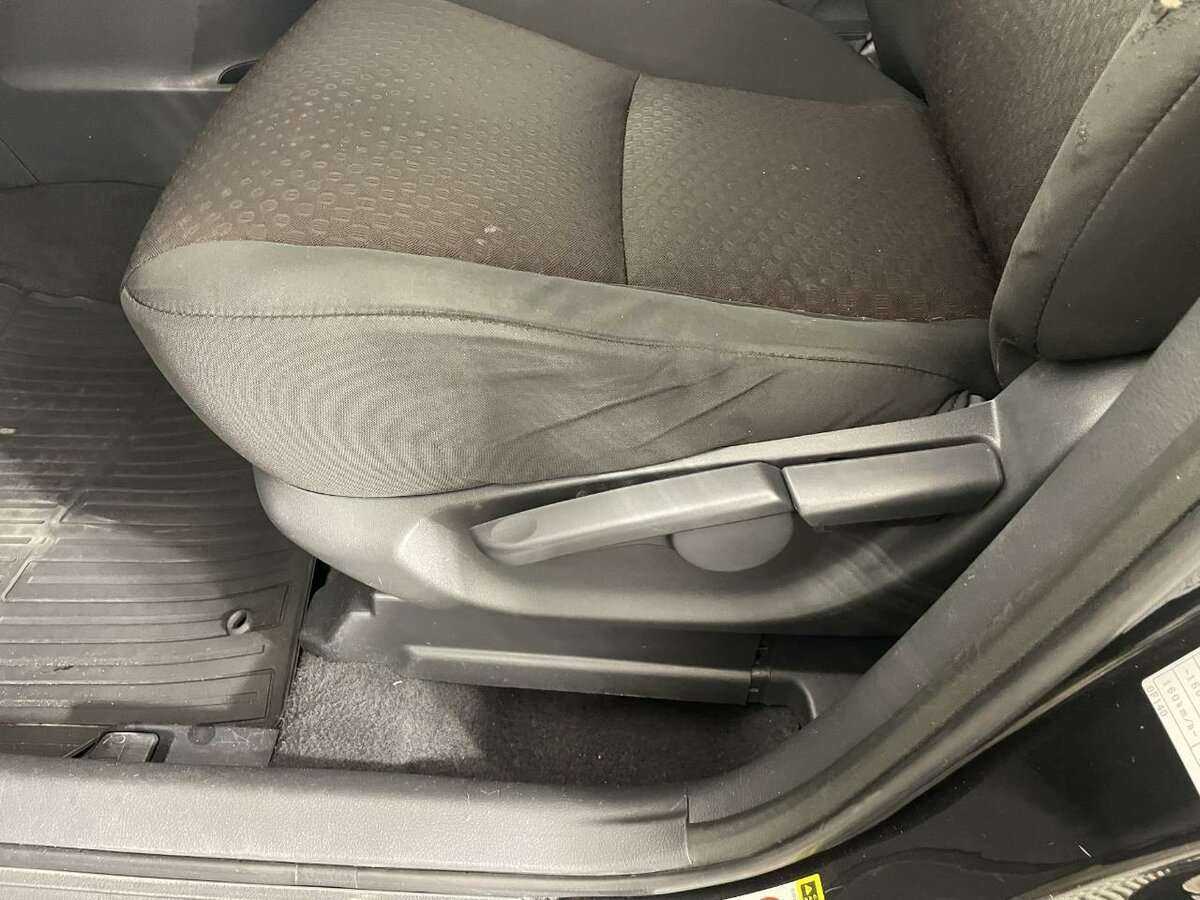 Toyota Verso с пробегом — 2011 год. Фото: #9