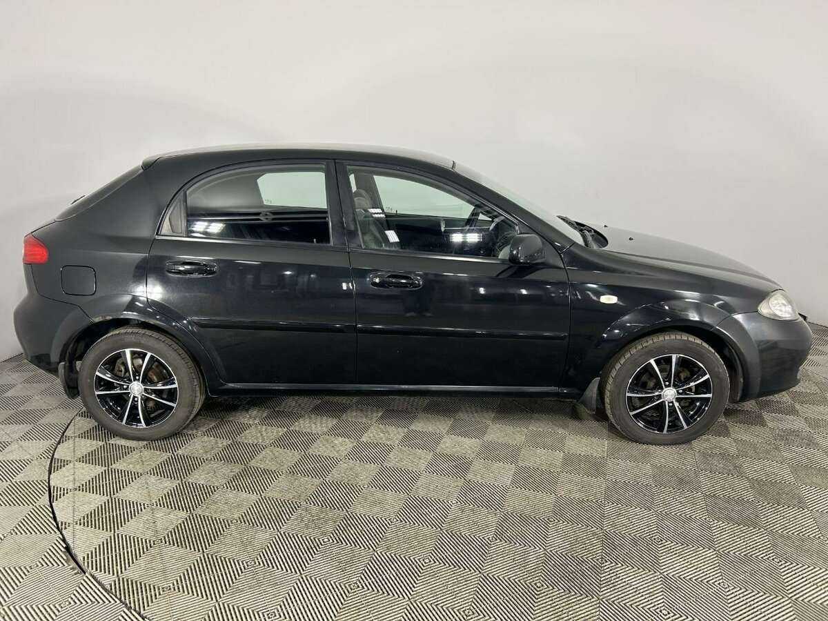 Chevrolet Lacetti с пробегом — 2007 год. Фото: #3