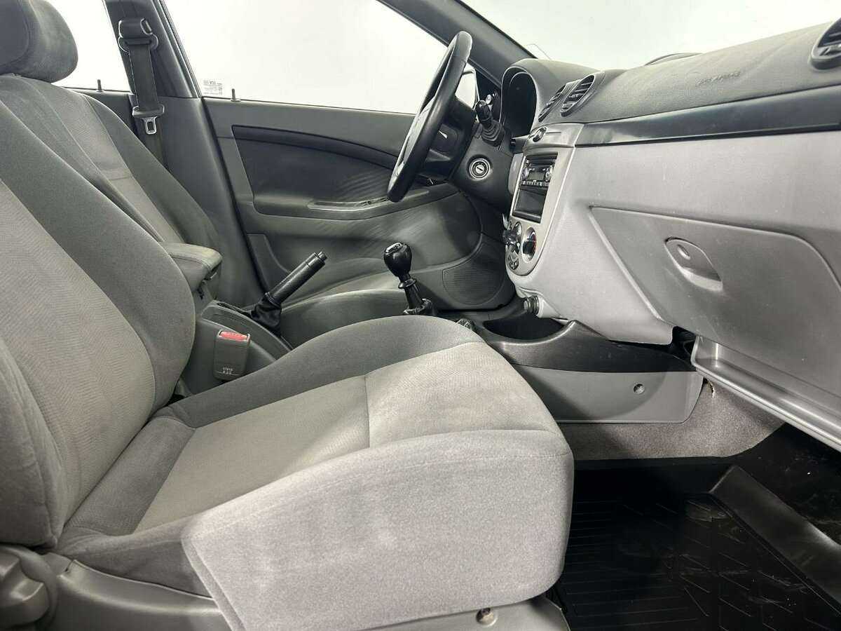 Chevrolet Lacetti с пробегом — 2007 год. Фото: #13