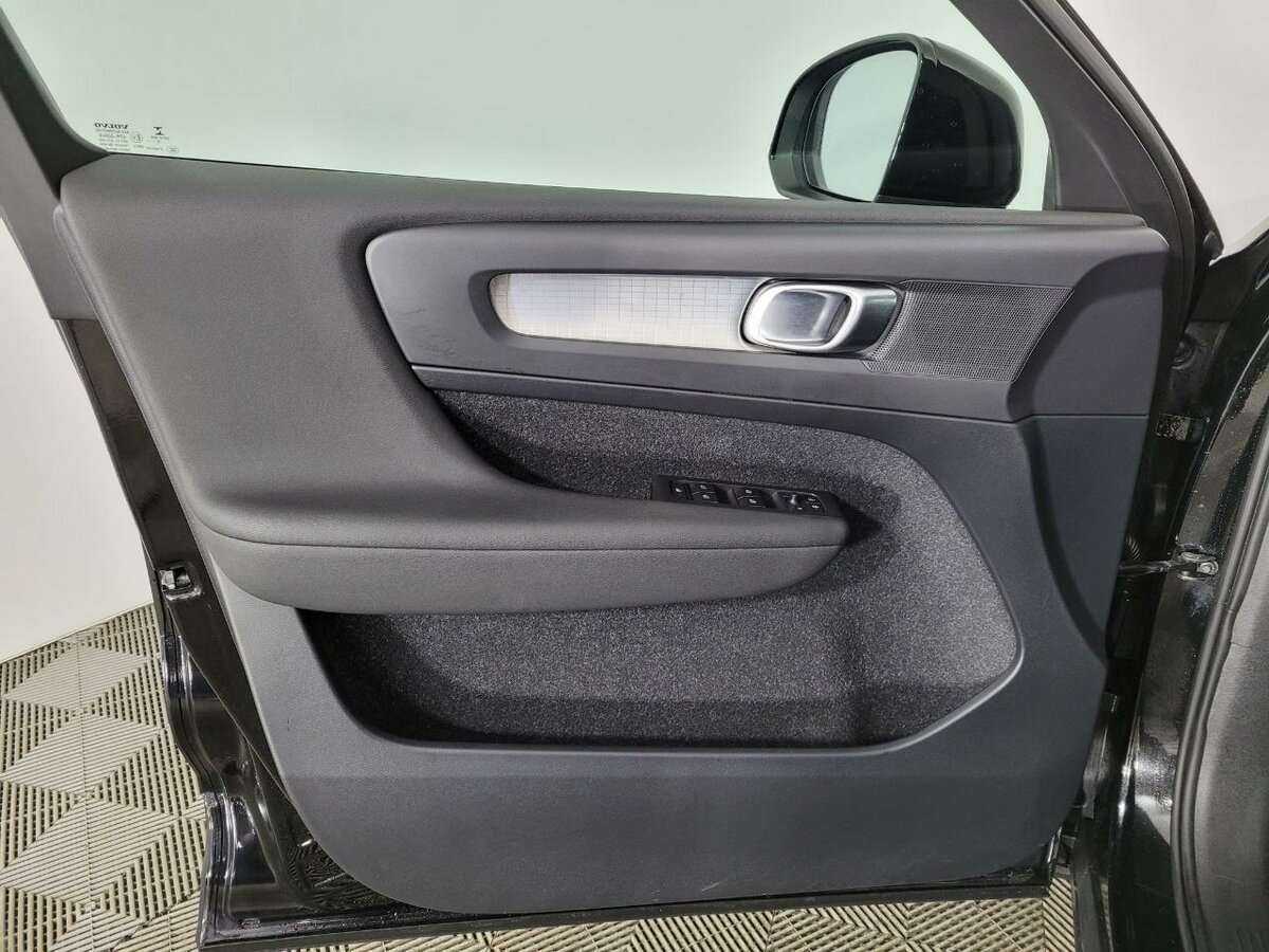 Volvo XC40 с пробегом — 2018 год. Фото: #7