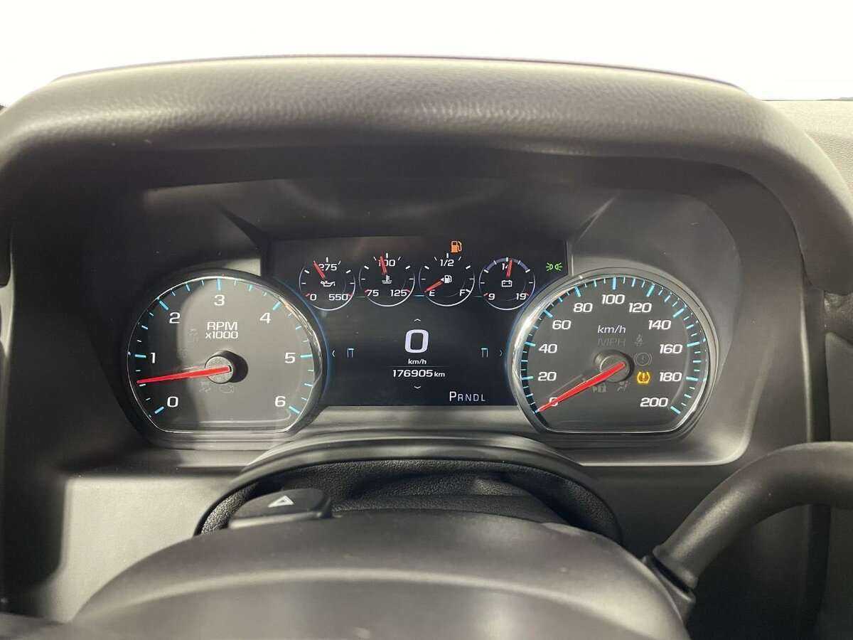 Chevrolet Tahoe с пробегом — 2017 год. Фото: #10