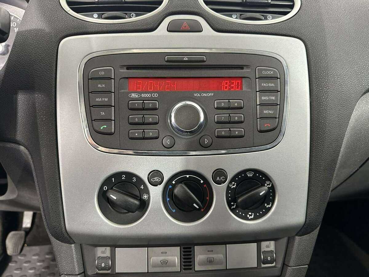 Ford Focus с пробегом — 2008 год. Фото: #11