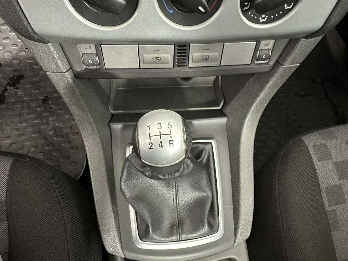 Ford Focus с пробегом — 2008 год. Фото: #12