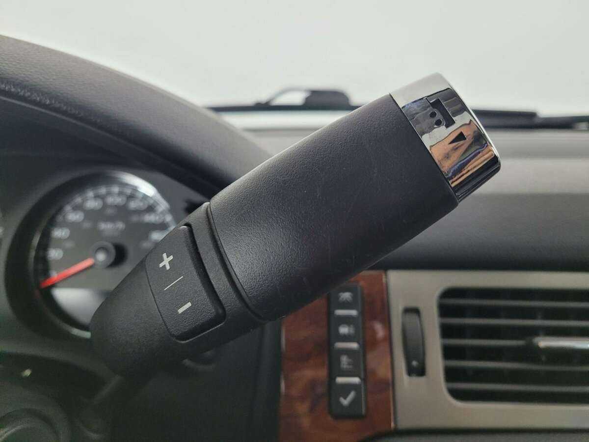 Chevrolet Tahoe с пробегом — 2013 год. Фото: #11