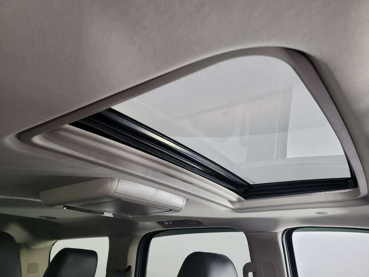 Chevrolet Tahoe с пробегом — 2013 год. Фото: #13