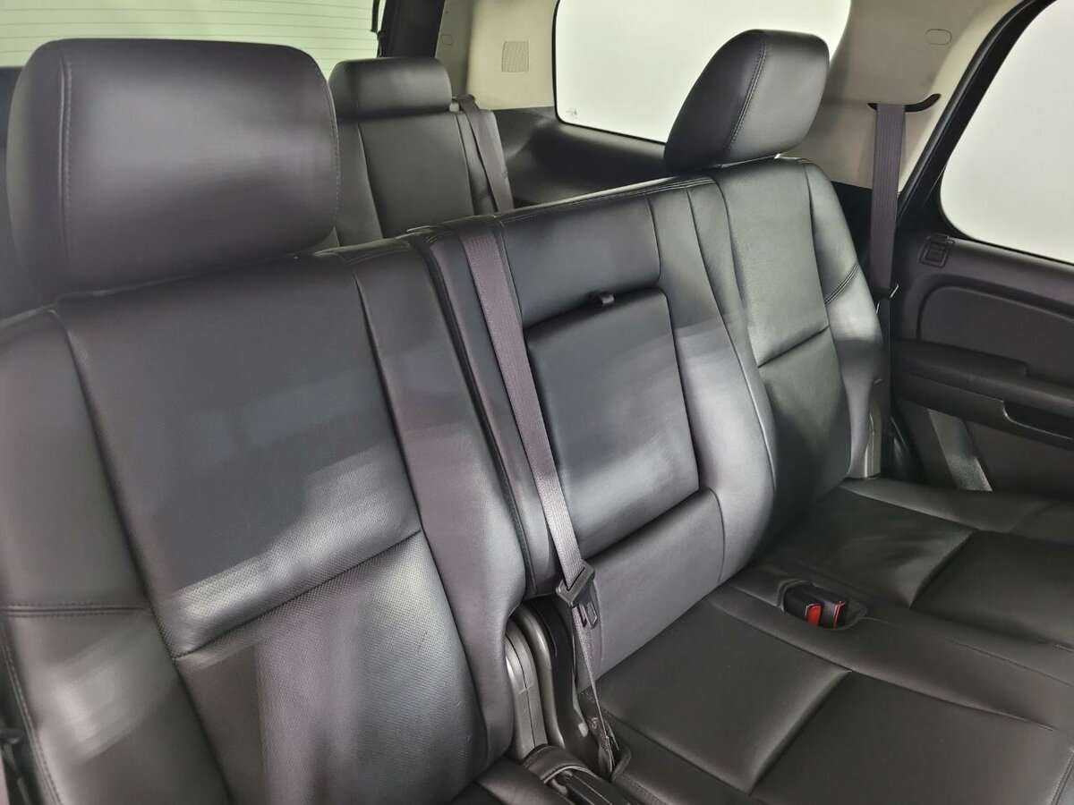 Chevrolet Tahoe с пробегом — 2013 год. Фото: #14