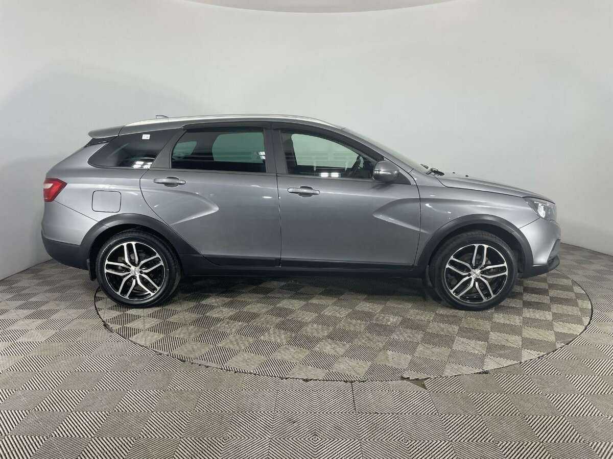 Lada (ВАЗ) Vesta с пробегом — 2018 год. Фото: #3